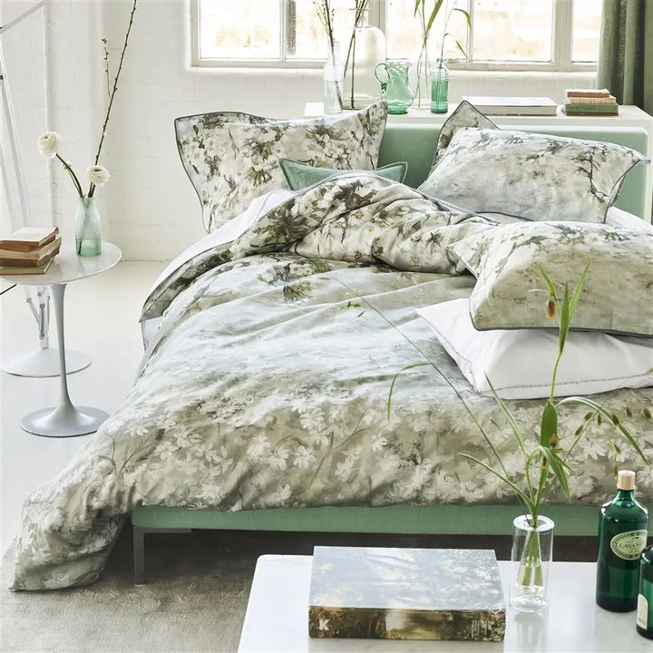 Assam Blossom Dove Duvet Cover