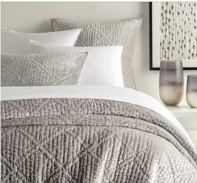 Parisienne Velvet Quilt