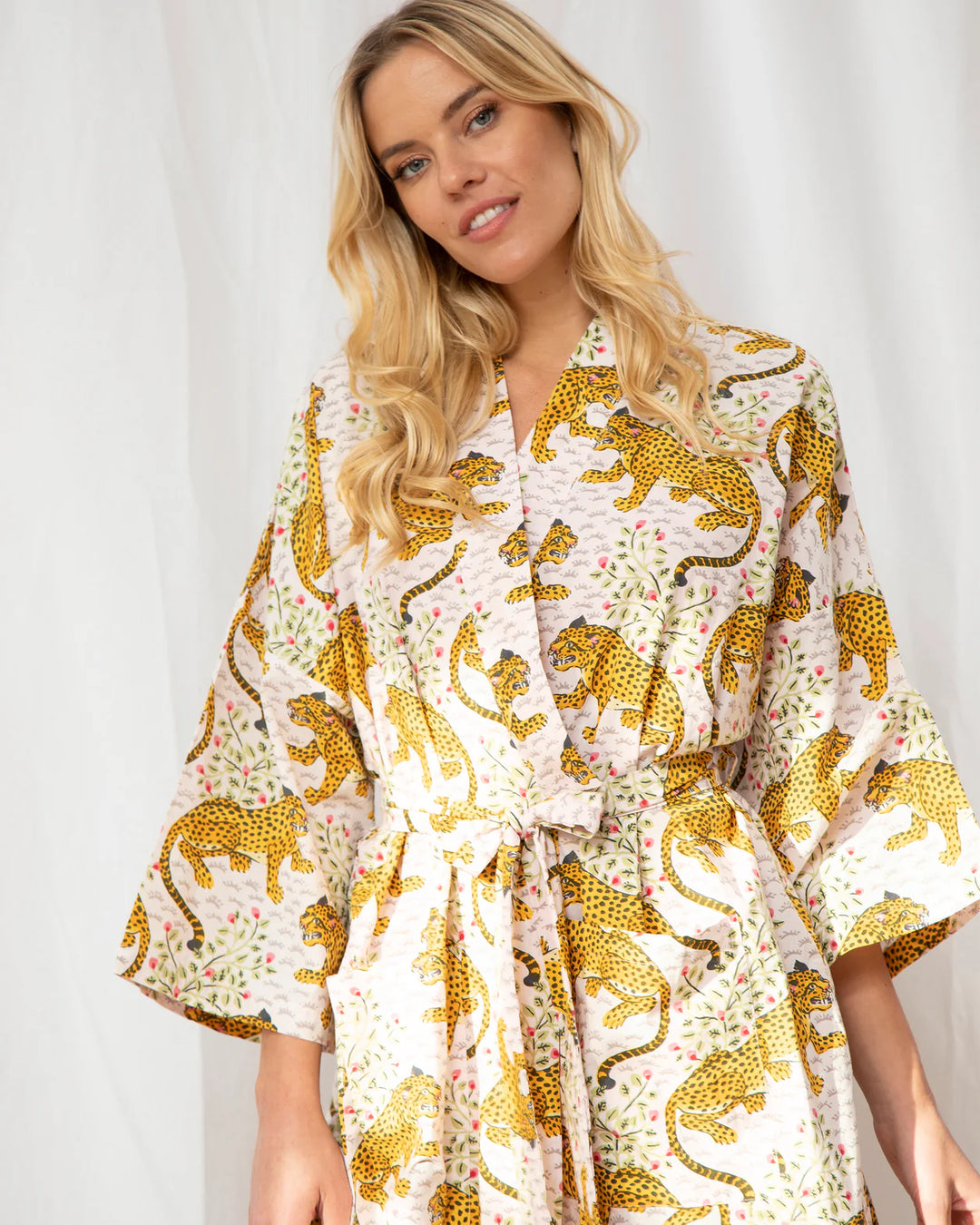 Bagheera Robe