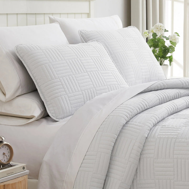 Grid Quilt Set Hospitality