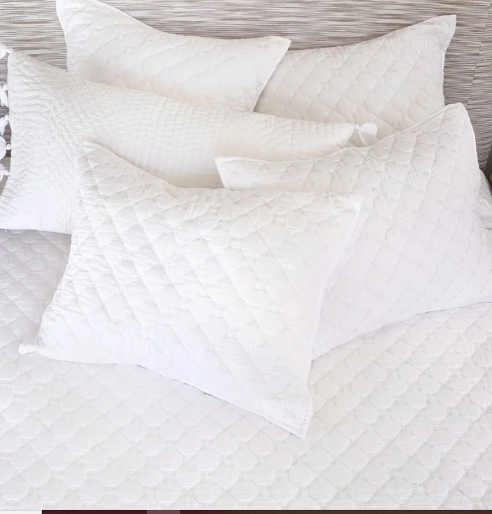 Layla White Quilt 110 X 92