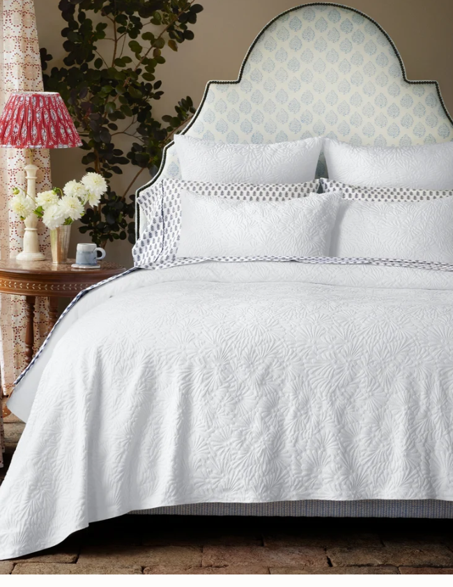 Meera White Coverlet 110 X 92