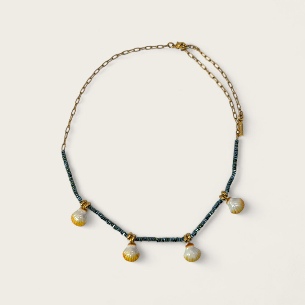 Necklace White Shells With Hematite Beads