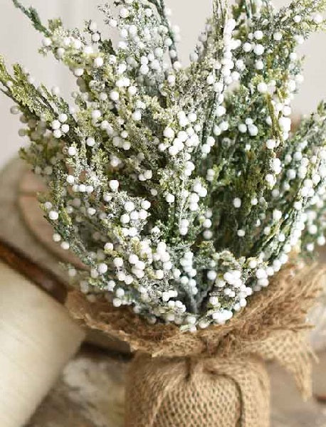 Frost Berry Tree 12"