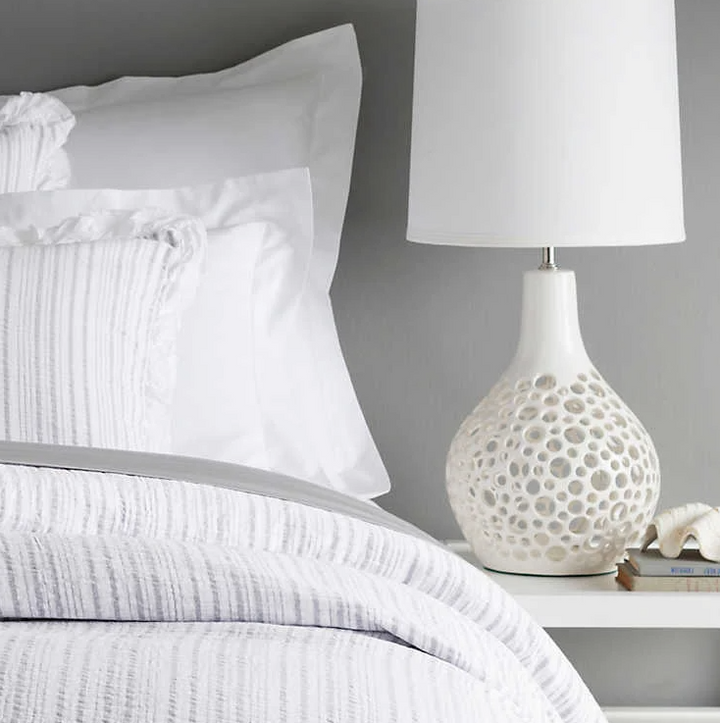Cintia Matelasse Coverlet