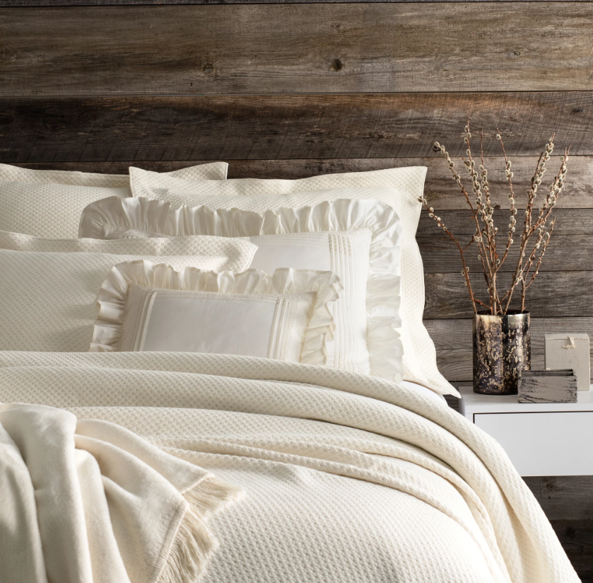 Petite Trellis Matelasse Coverlet