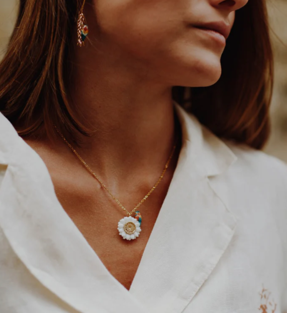 Big Daisy And Bee-Eater Bird Necklace