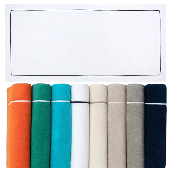 Croisiere Beach Towel