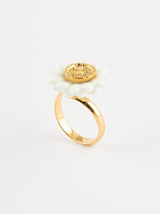 Daisy Circle Ring
