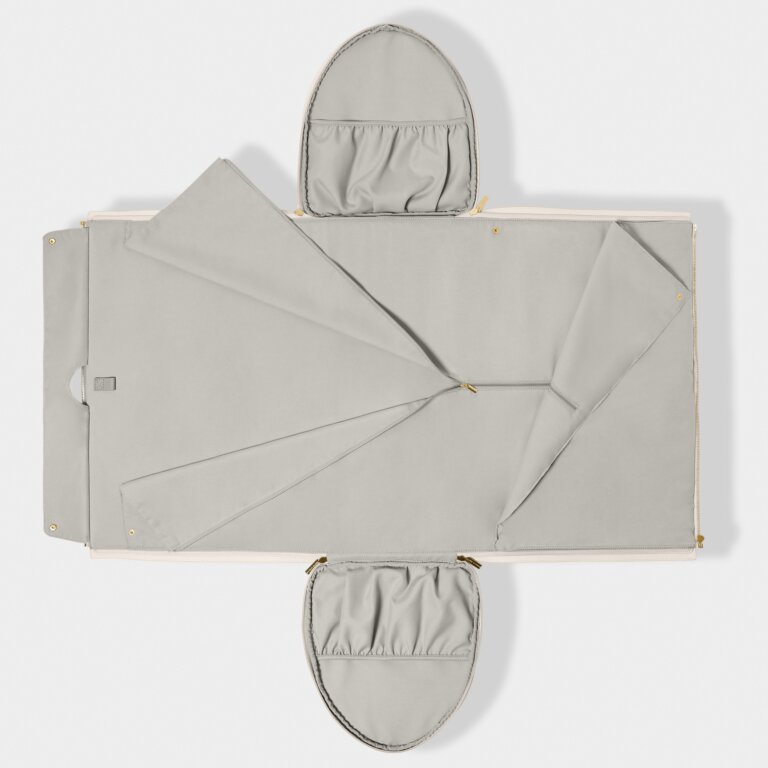 Fold Out Garment Weekend Bag