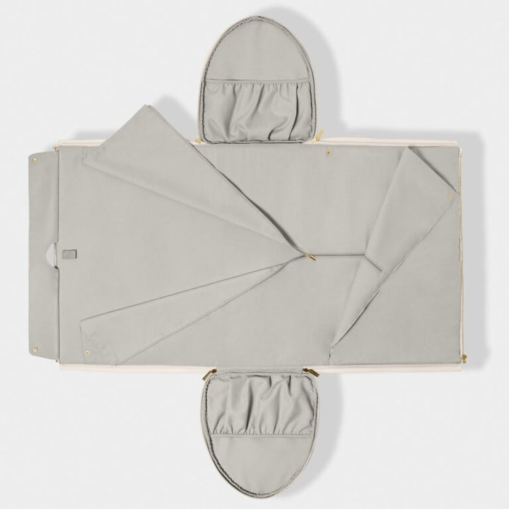 Fold Out Garment Weekend Bag