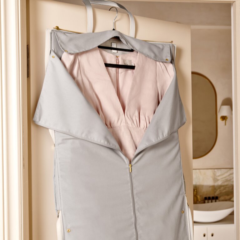 Fold Out Garment Weekend Bag