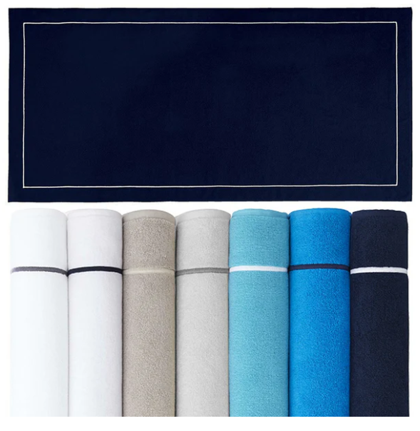 Croisiere Beach Towel