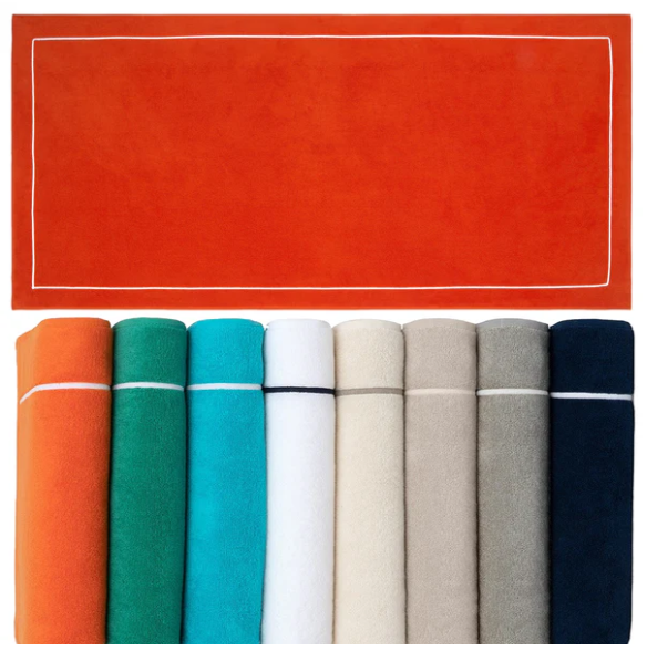 Croisiere Beach Towel