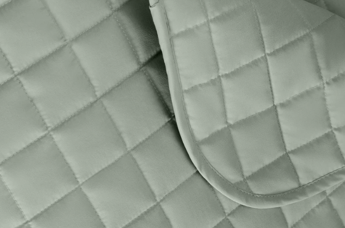 Comphy Quilted Blanket