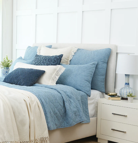 Savina Quilt